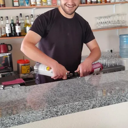 Rayon Szálloda